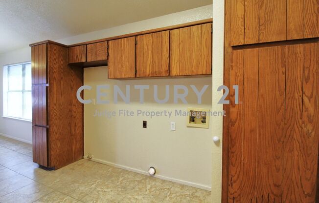 2 beds, 2 baths, $1,325, Unit # #A