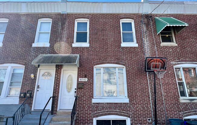 Recently Renovated 3-Bedroom Townhome in Tacony! Available NOW!