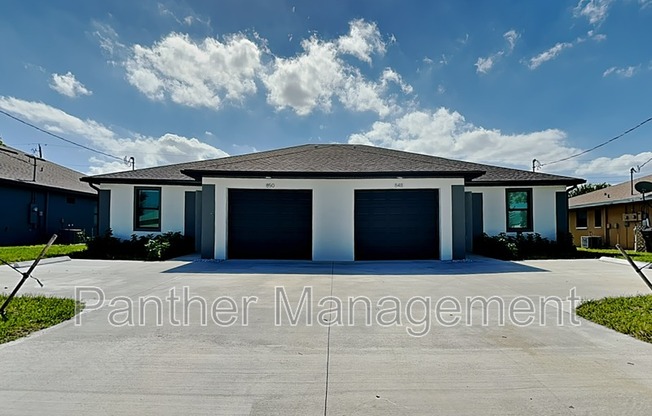 3106 SE SANTA BARBARA PL