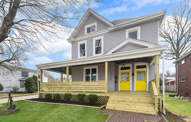1234 Ridge Ave
