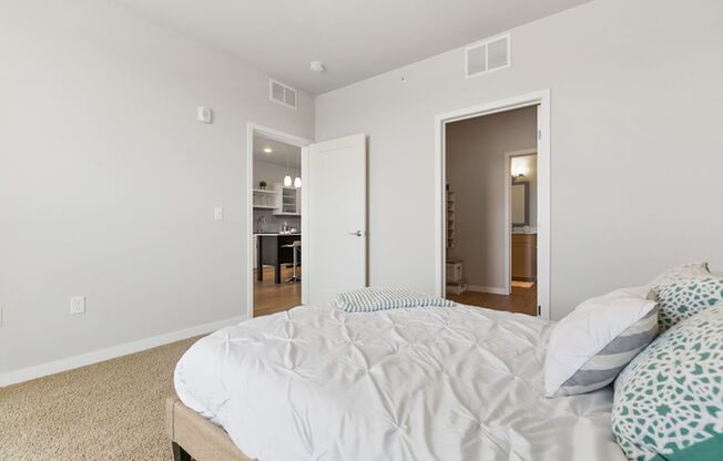 1 bed, 1 bath, 728 sqft, $1,645, Unit 202