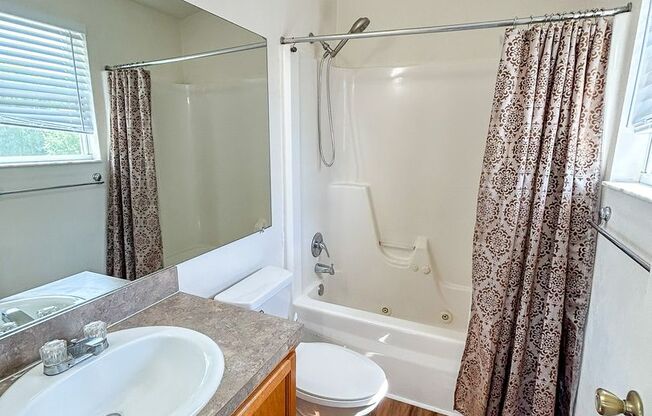 2 beds, 2.5 baths, $1,450, Unit Unit 1203