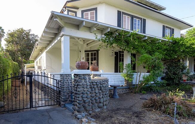 Welcome to the Flora Villa – A Charming Retreat in Historic Altadena