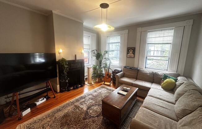 106 INMAN ST