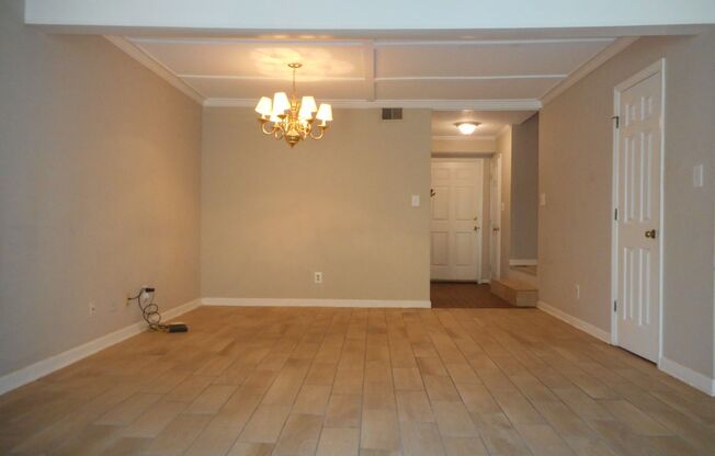 Charming 2-Bedroom Townhome In Midtown Augusta!