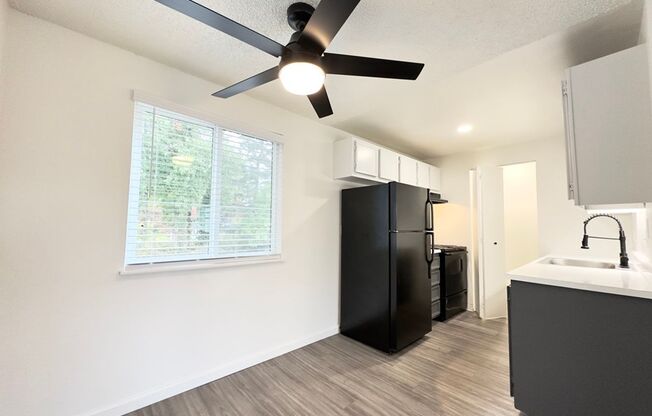 1 bed, 1 bath, 592 sqft, $1,295, Unit 85