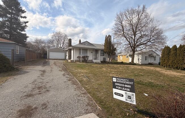 Charming 3 Bed, 1 Bath Rancher in Spokane Valley!