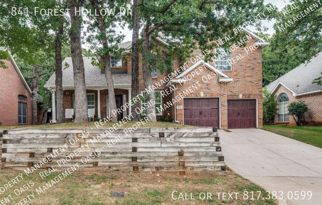 841 FRST HOLW DR