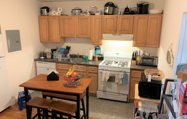 23 Cummings Rd Apt 3