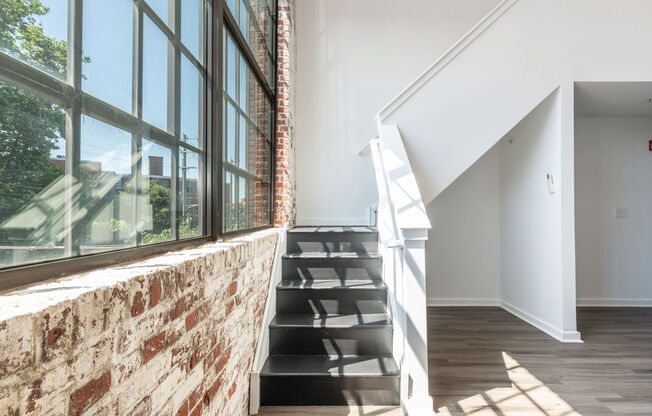 2 beds, 2 baths, 824 sqft, $1,745, Unit 19