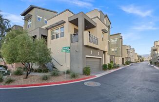 2 beds, 2.5 baths, $2,895, Unit UNIT 212