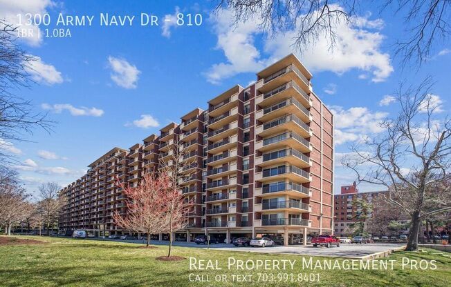 1300 Army Navy Dr Apt 506