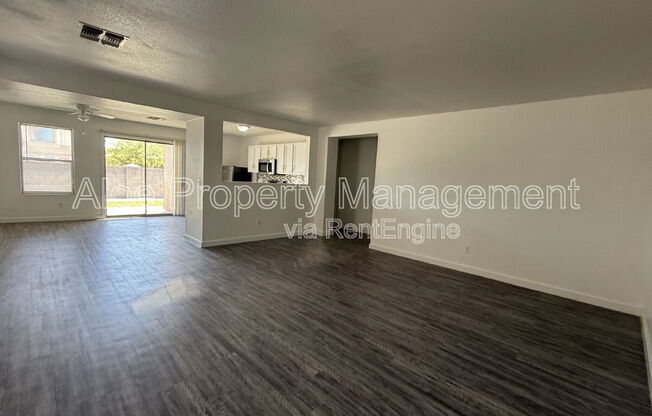679 W JARDIN DR