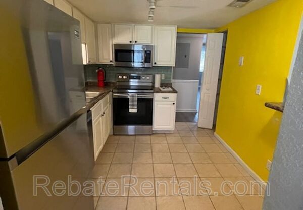8849 S OLD KINGS RD