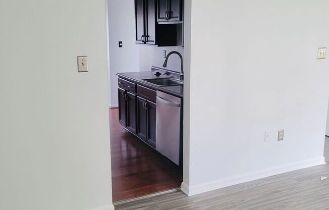 2 beds, 1.5 baths, $2,300