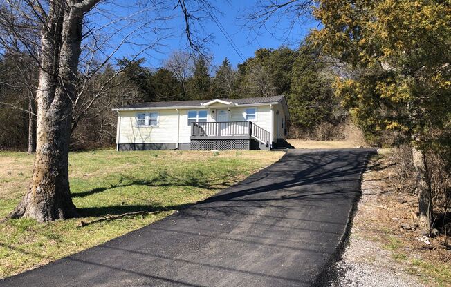 3 Bedroom cottage overlooking green space and forest