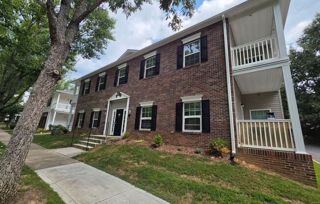 Beautiful 1 Bed/1 Bath Condo - Open Floor Plan - Large Kitchen - Covered Balcony - Community Pool - Secured Building