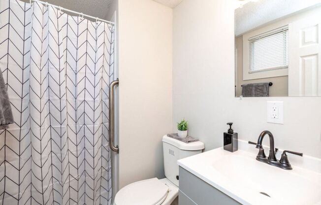 2 beds, 2 baths, 1,030 sqft, $1,031, Unit 57