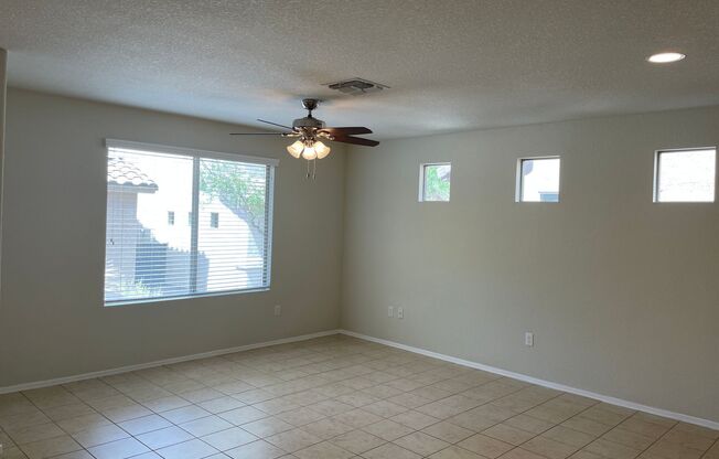 Wonderful 2br/2ba home near Davis-Monthan Air Force Base!