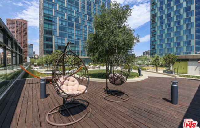 2 beds, 2.5 baths, 1,720 sqft, $5,500, Unit 2406