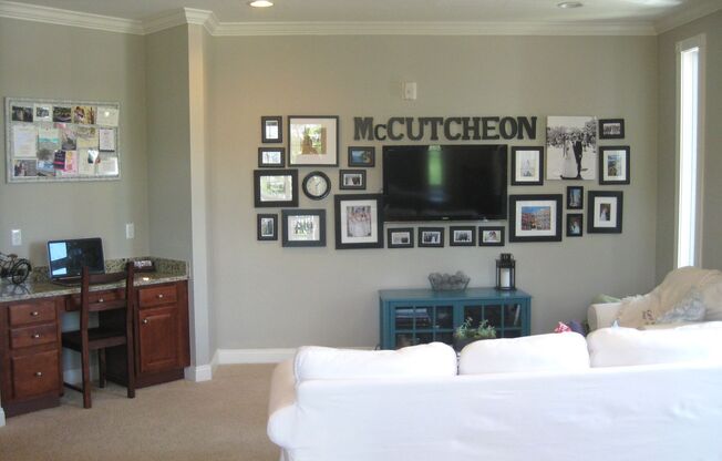 Beautiful 2-Bedroom Luxury Condo in Conshohocken! Available mid-July!