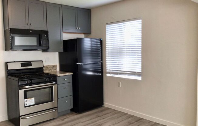 2BR 1BA Apartment in Linda Vista - Close to USD, Off Street Parking Space, Pet Friendly