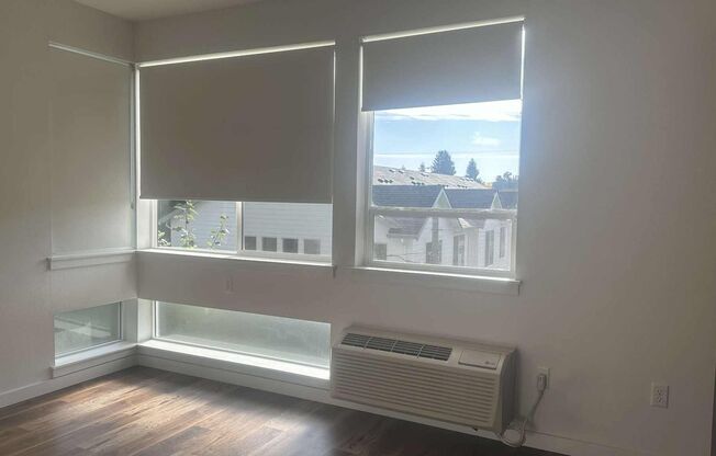 J0629 - North Louie Apartments