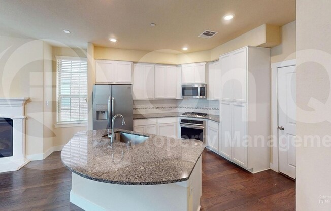2421 MAGALIA LN
