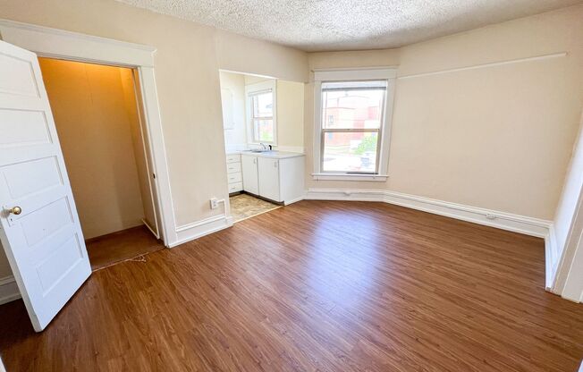 1 bed, 1 bath, 410 sqft, $1,795, Unit 301