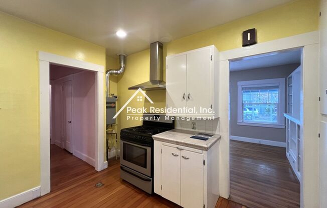 2 beds, 1 bath, $2,250