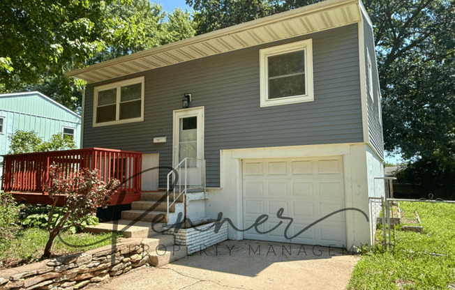 1421 N OSAGE TRL