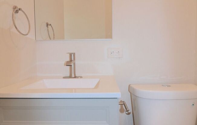 Studio, 1 bath, 375 sqft, $1,795, Unit 214