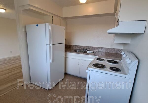 1331 E SAN BRUNO AVE