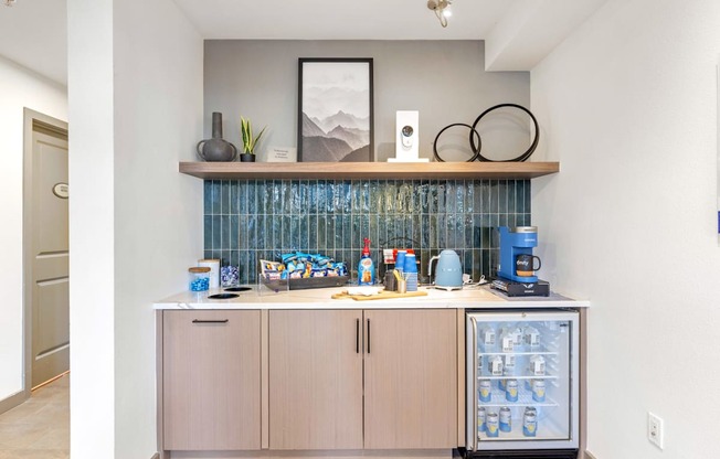 Community Lounge at 128 on State Apartments in Kirkland, WA 98033