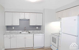 3 beds, 2 baths, 1,104 sqft, $1,925, Unit 262-11