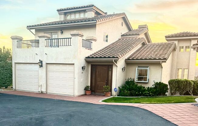 Charming Carlsbad Home for Rent: 2 Beds, 4 Baths with Views