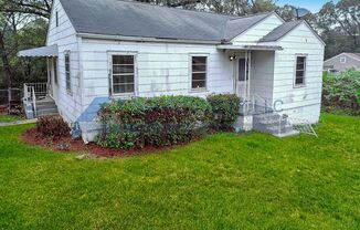 3 beds, 1 bath, $950