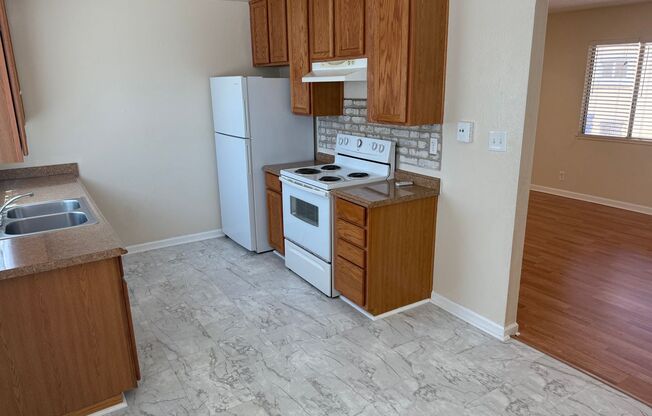 2225 Hillsborough Ct