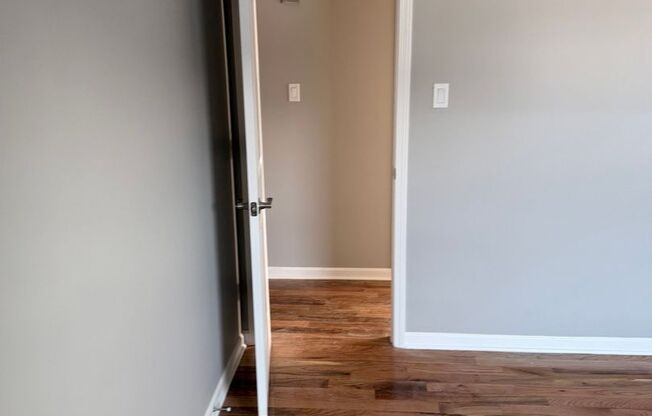2 beds, 1 bath, 865 sqft, $1,925, Unit Building 9-2C