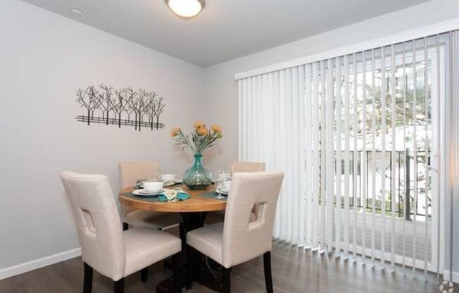 2 beds, 2 baths, 1,004 sqft, $2,050, Unit 3-103