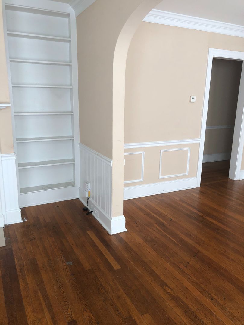 2 Bedroom 1 Bathroom Duplex