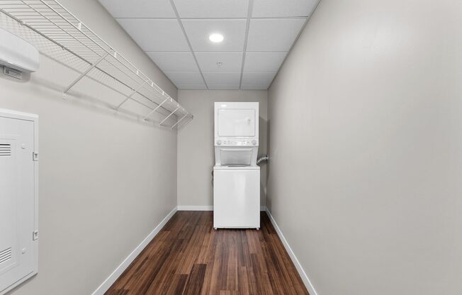 1 bed, 1 bath, 929 sqft, $1,850, Unit 508