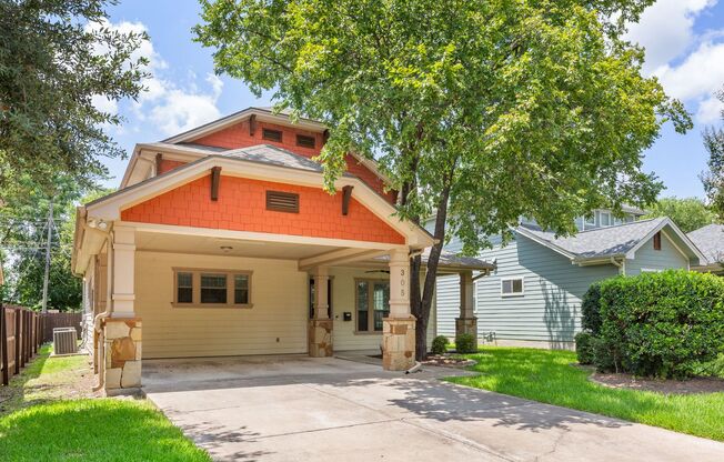 UT PRE-LEASE: Beautiful, Recently Constructed 6 Bed/ 4 Ba Home In North Loop Area, Mins To UT
