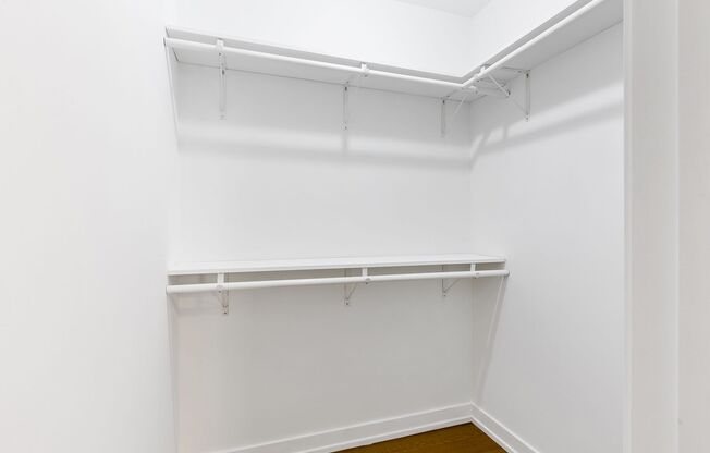 1 bed, 1 bath, 451 sqft, $1,875, Unit 215