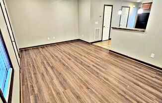 (RCH-100) Gaslight Court