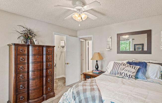 cozy bedroom with carpeting