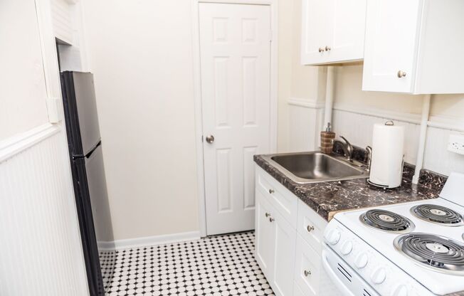 Studio, 1 bath, 500 sqft, $1,149, Unit 3