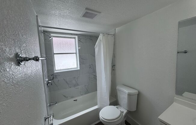 1 bed, 1 bath, 700 sqft, $1,595, Unit P107