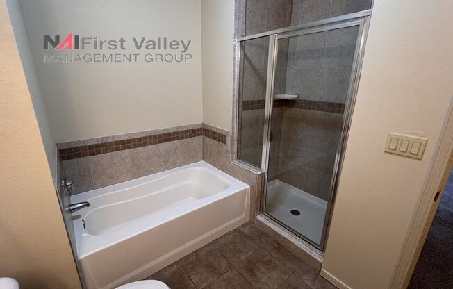 2 beds, 2 baths, $1,450, Unit Unit 404