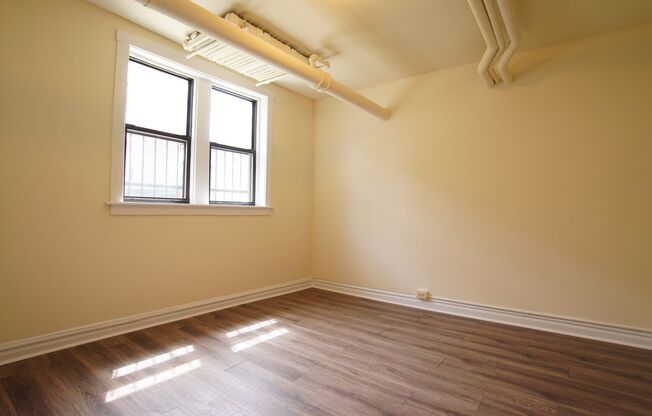 2 beds, 1 bath, 901 sqft, $1,550, Unit 1530-GA